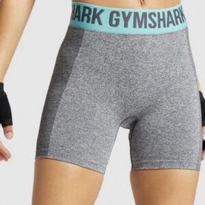 Gymshark Flex mid shorts